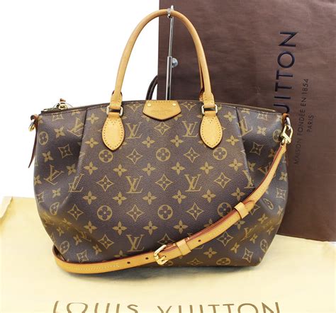 Shop Louis Vuitton Handbags for Women in UAE 